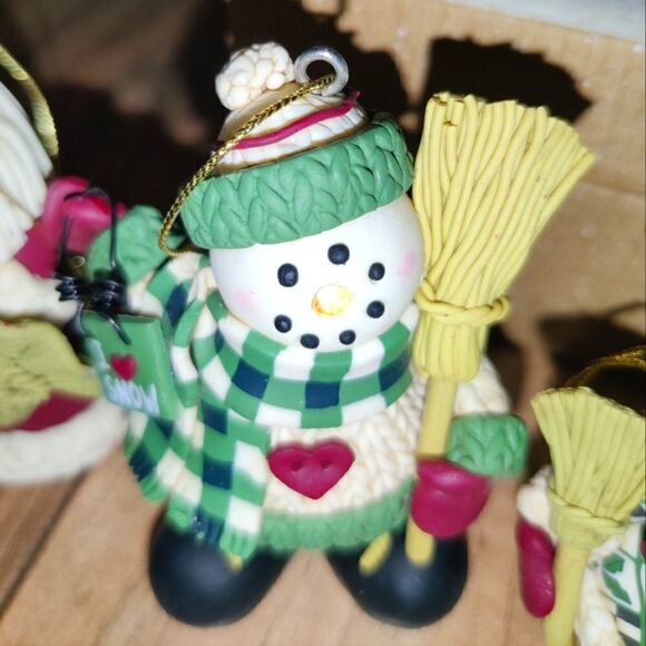 Christmas Ornament Set Of 5 Handcrafted Ornaments In Storage Box - Picture 8 of 8